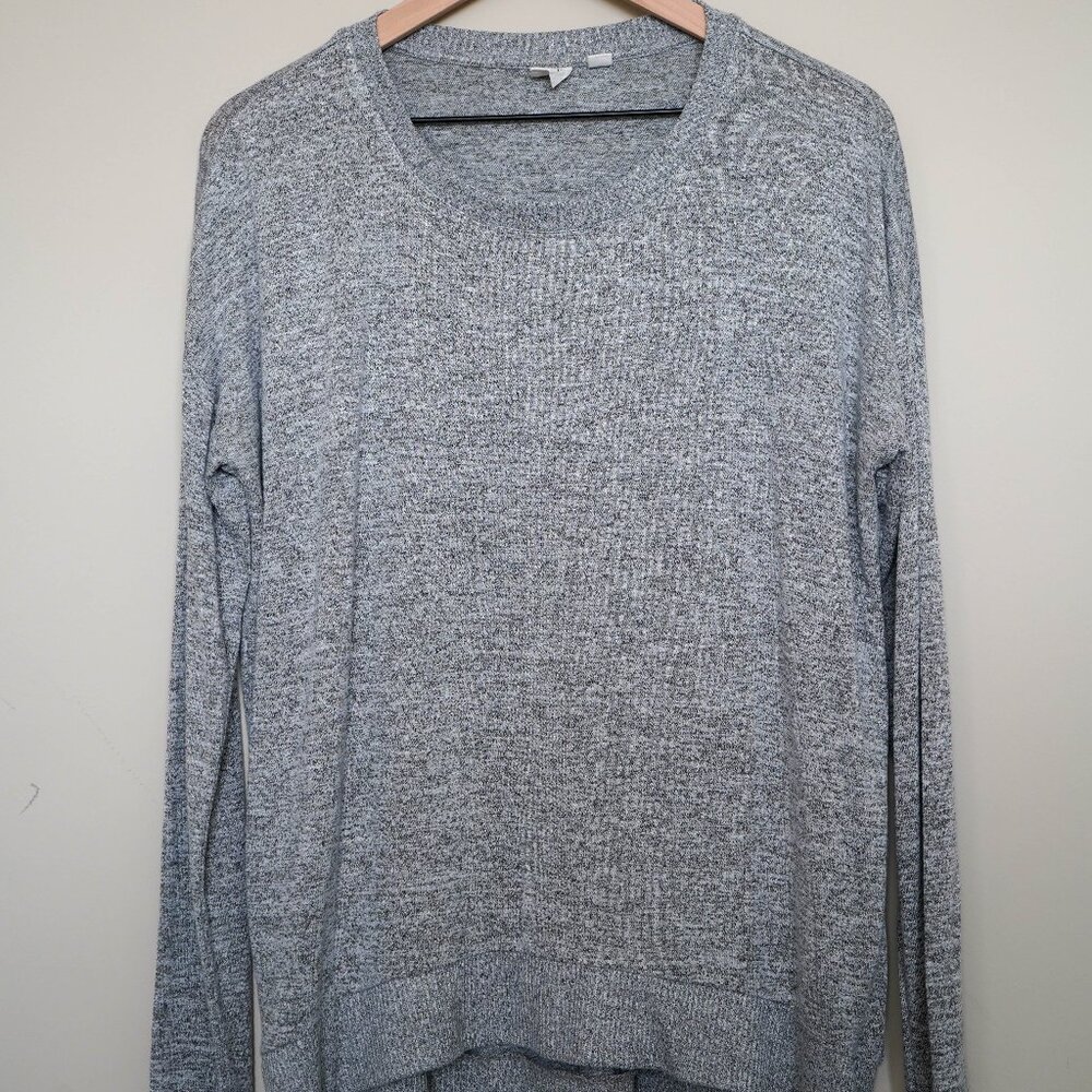 Gap Women's Heather Gray Knit Sweater
